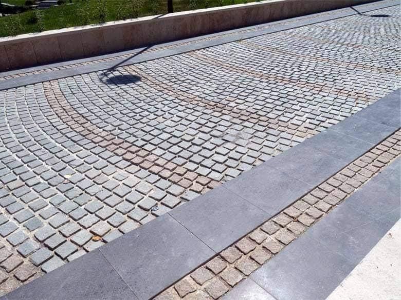 Amenajari cu Piatra cubica