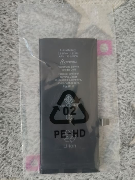 Аккумулятор iPhone 11