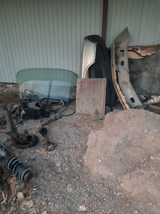 Продам запчасти бмв е28