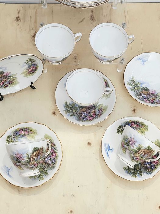 Чаен сервиз Royal Vale с английски пейзажи за 6 души