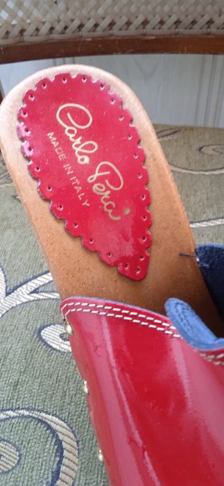 Оригинальные кожаные сабо Pera Carlo.