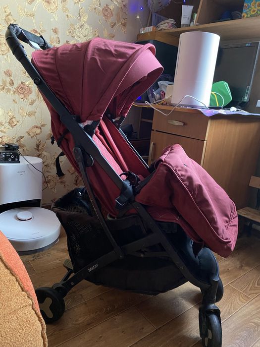 Продам коляску в чехле