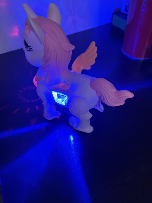 Музикална играчка Еднорог