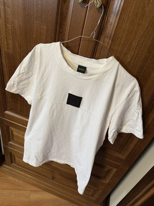 Tricou BOSS - marimea M