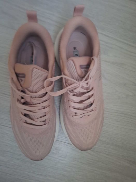 Дамски маратонки 38 номер Runners