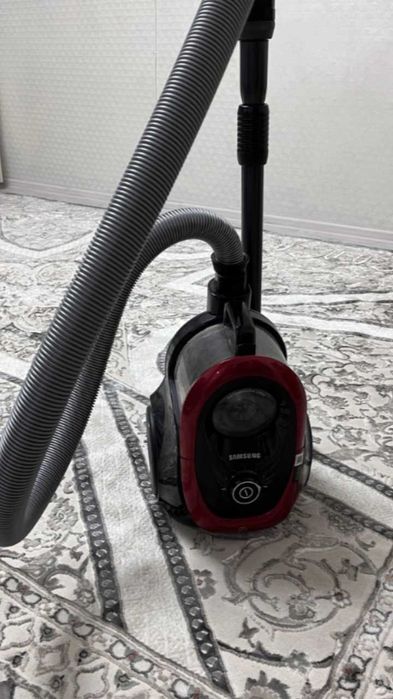 Пылесос Самсунг со стаканчиком новый