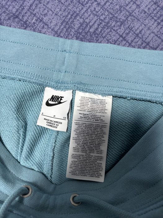 pantaloni scurti nike albastri