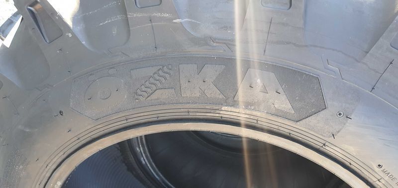 16.9-28 cauciucuri noi de la OZKA pentru tractoare grele agricole XYT1