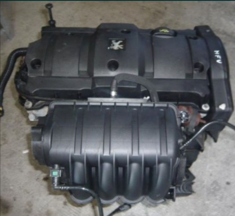 Aripa stanga fata neagra / negru peugeot 206 cc 1.6i nfu