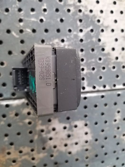 Butoane geamuri electrice dreapta fata audi a4 b8 8k 8k0959851d