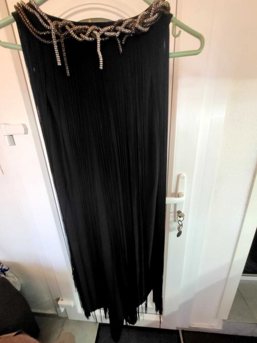 Черна Рокля с ресни