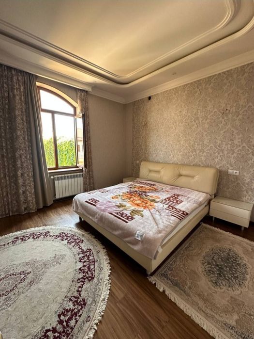 Продаётся дом,участок на Юнусабаде!