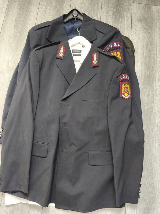 Costum reprezentare pompieri cu doua perechi de pantaloni nou sigilat!