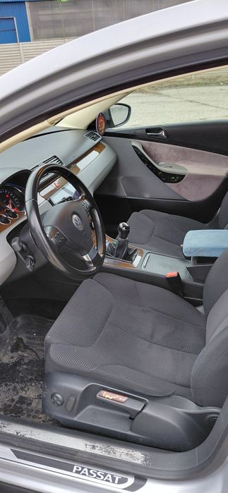 Volkswagen Passat  B6 1.6 FSI