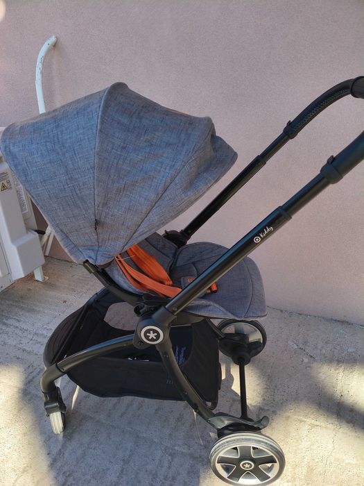 Продавам детска количка Kiddy
