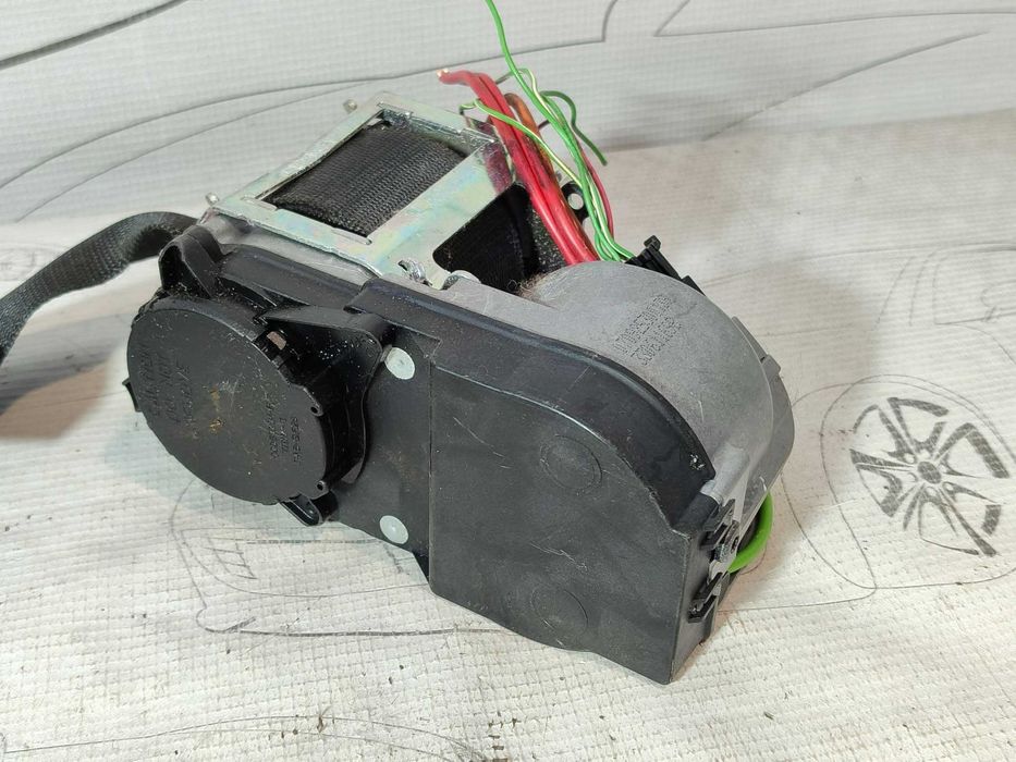 Centură de siguranță față stânga Mercedes-Benz R-Class W251 / V251 2005-2013 2009 3.0 CDI Cod OEM: A2518600388, 00063774B (5F3)