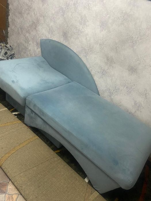 Продам диван компактный