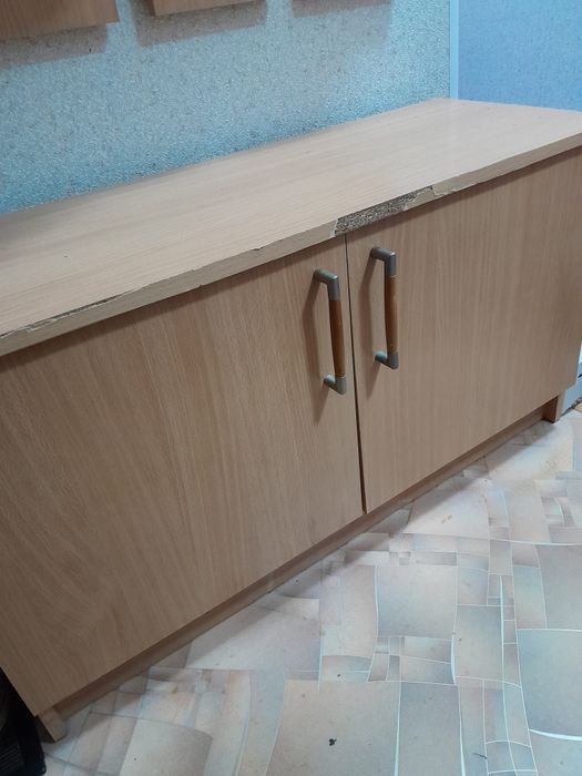 Продам тумбочки недорого