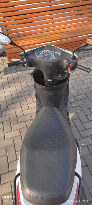 Продам мопед Yamaha axis trit 125.