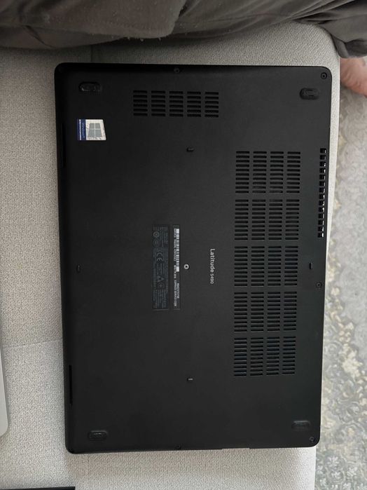 Продается ноутбук Dell Latitude 5490