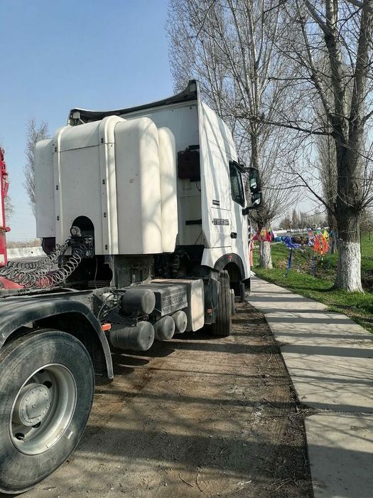 Тягач HOWO А7 Бухара