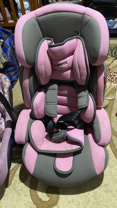 Автокресло 4000тг