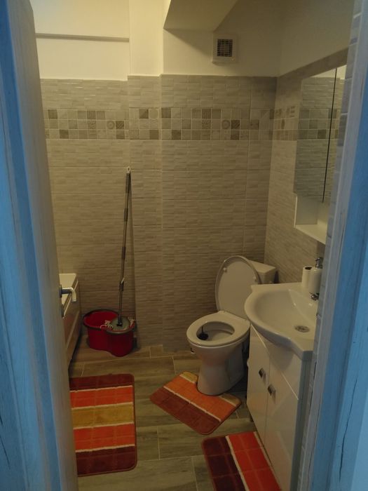 Închiriez apartament 2 camere