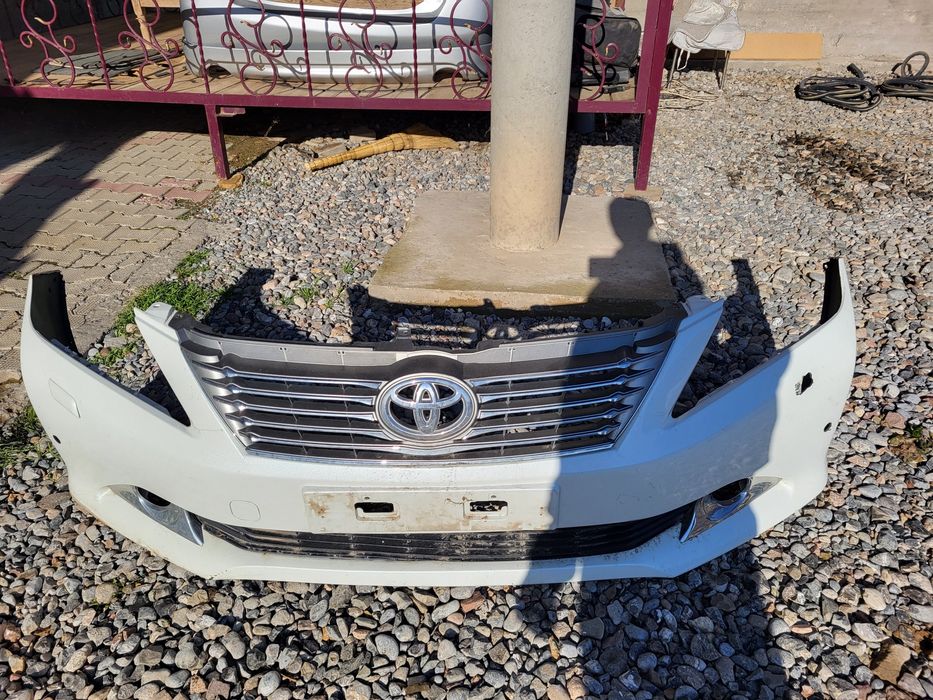 Бампер тойота 50 и есть задний бампера