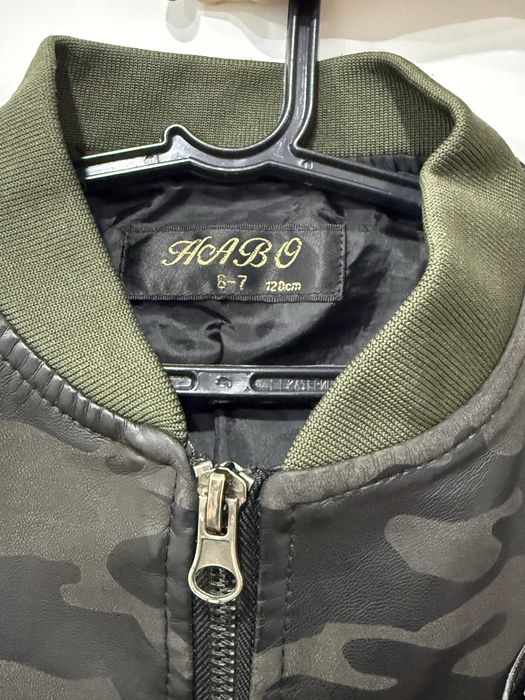 Продам детскую курточку