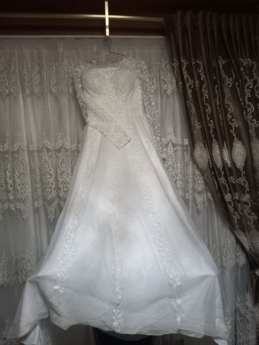 To'y libosi Aformada razmer 48 56gacha
