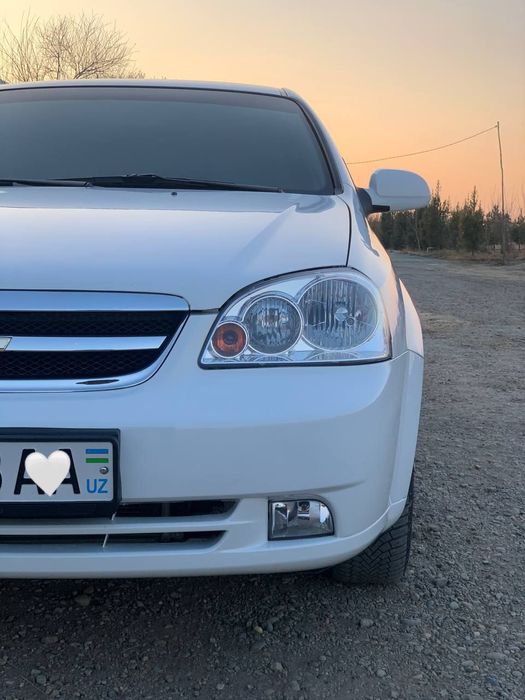 Lasetti 1.8   2011 -yil