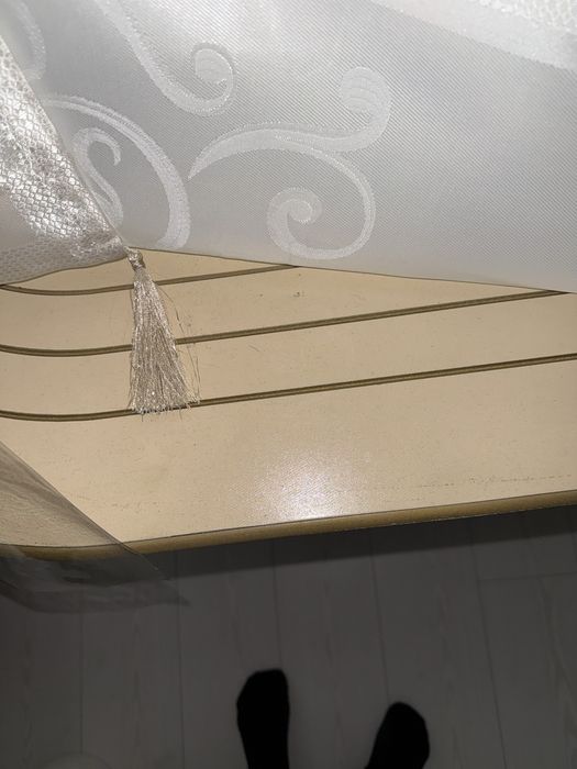 Продается! Стол (для зала), из дерева