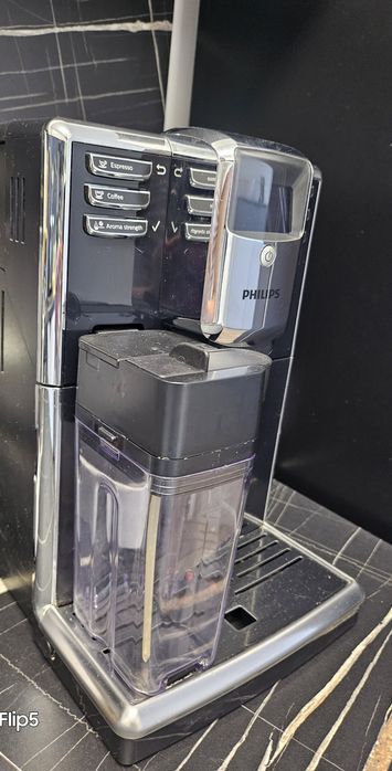 Кафеавтомат Philips серия 5000