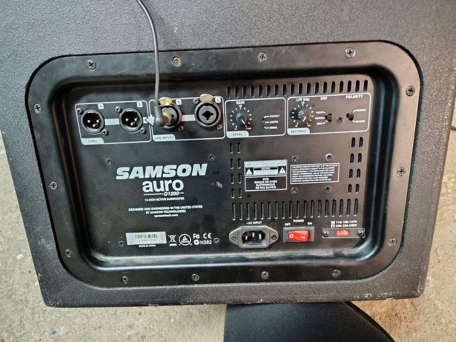 Subwoofer activ Samson auro d1200