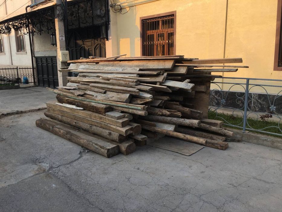 Taxtala sotiladi srochna