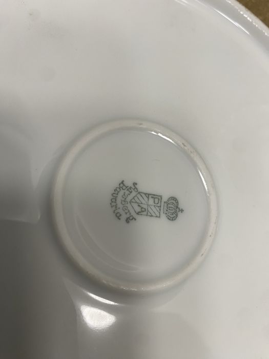 Немски порцеланови пана за стена с маркировка порцеланова чиния