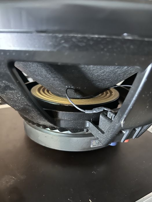 Difuzor RCF LF18G401