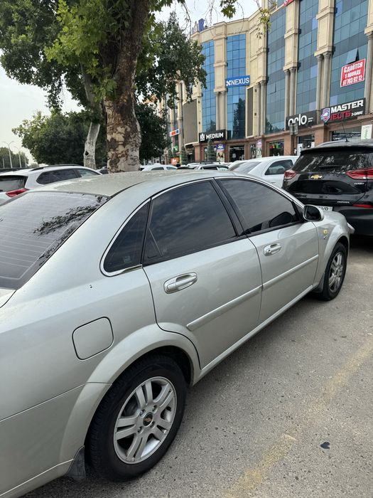 Chevrolet Lacetti 1.8