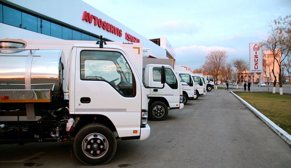 Самосвал Isuzu NPR 82L CNG с кондиционером