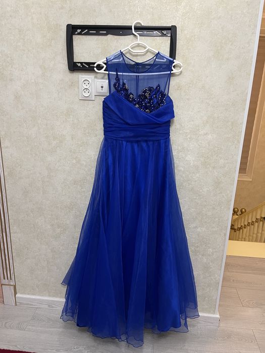 Вечерний платья