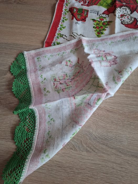 Коледна Постелка/Покривка за Маса