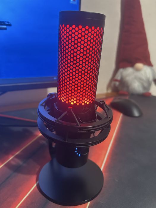 Микрофон HyperX Quadcast 2