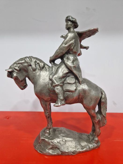 Статуэтка беркутчи