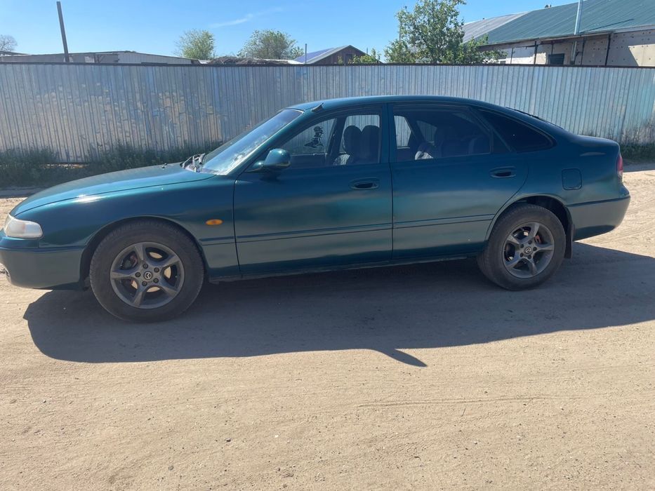 Продам машину мазда