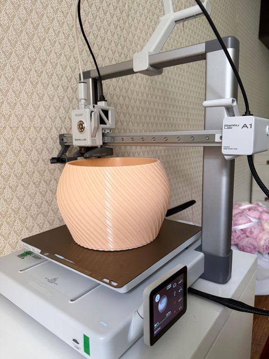 Bambu Lab A1 3D принтер