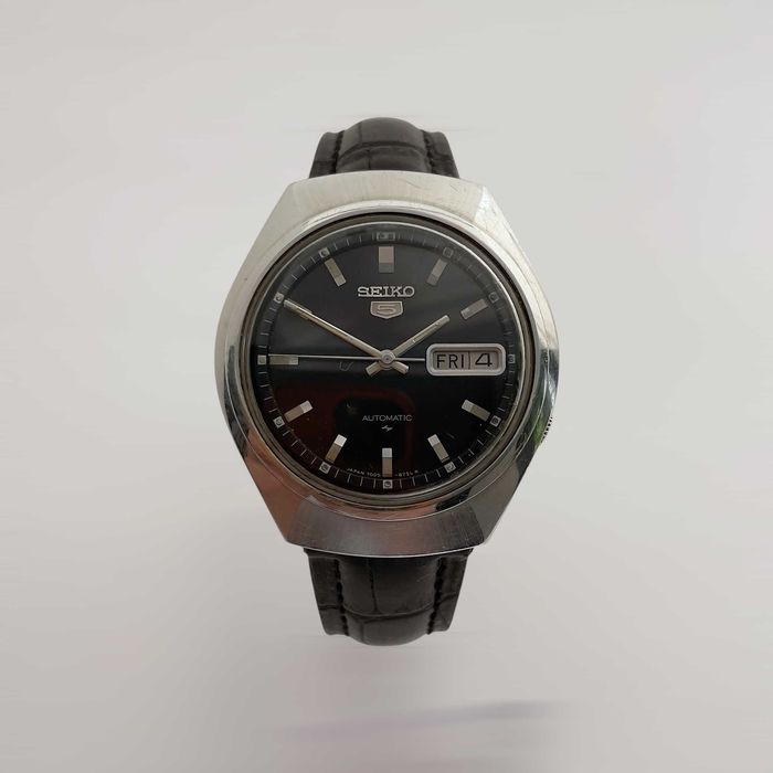Seiko 5 мъжки автоматичен часовник с кожена каишка