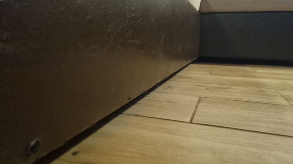 Продавам ъглов диван