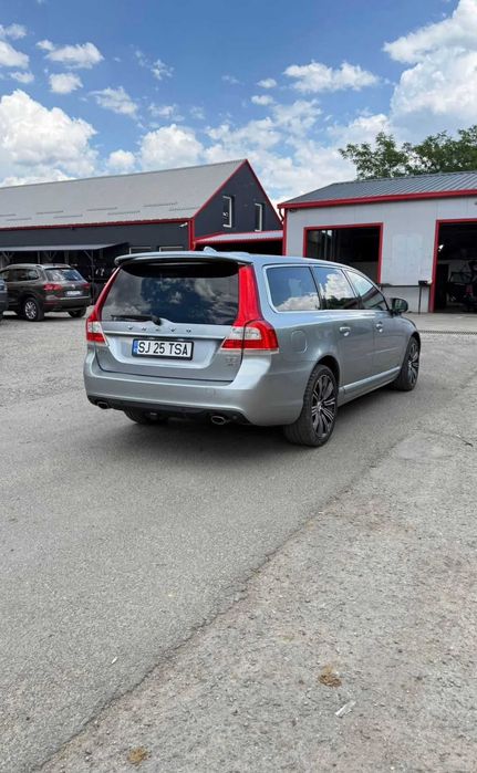 VOLVO V70 2013 — imagine 4