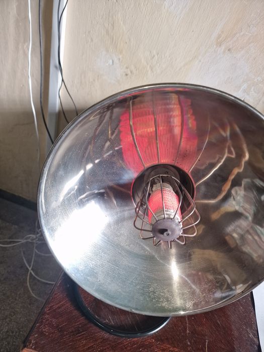 Radiator electric parabolic model an 1948