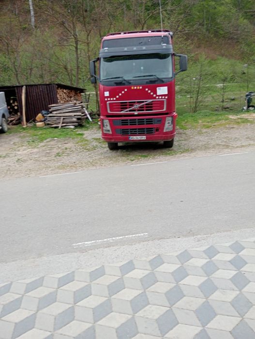 De vanzare macara Volvo FH12 500